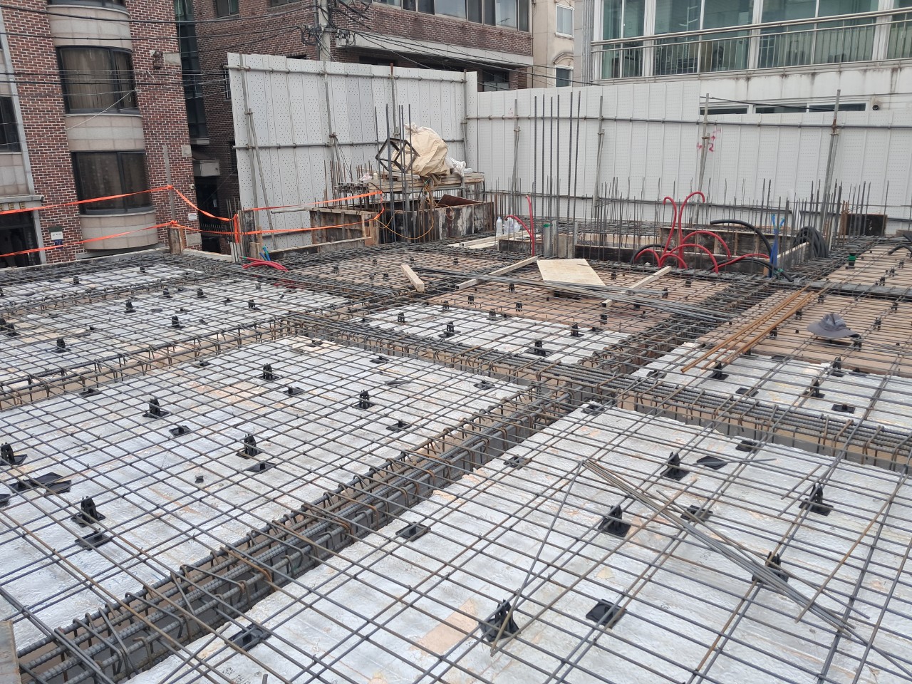 논현동 근린생활시설 2층 바닥 철근 배근