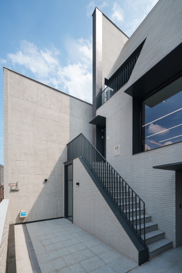 논현동 근린생활시설